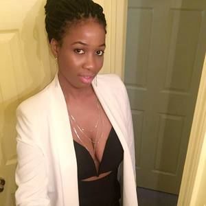 Meet your Posher, Latoya